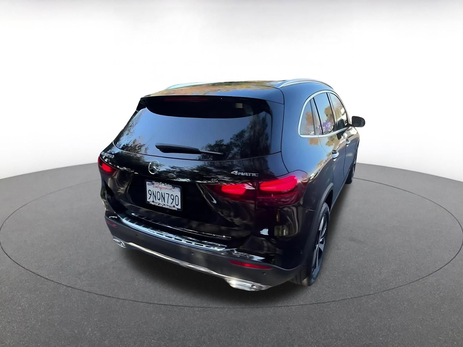 Used 2025 Mercedes-Benz GLA 250 4MATIC image 14