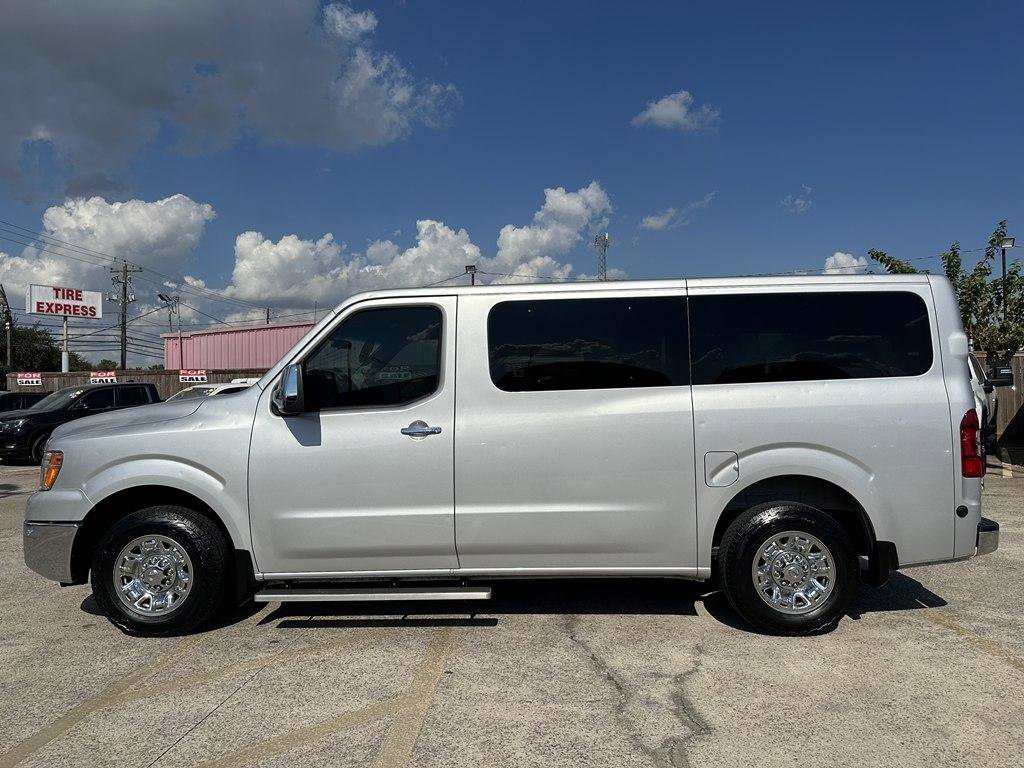 Used 2019 Nissan NV 3500 SV w/ Navigation Package RWD image 3