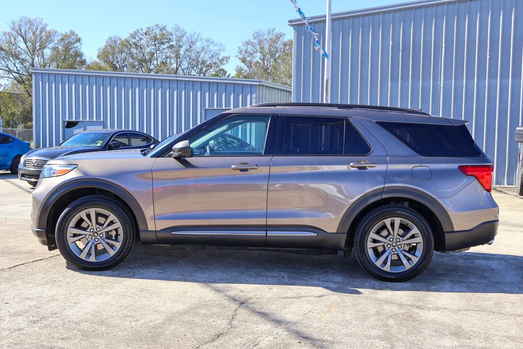 Used 2021 Ford Explorer XLT w/ Equipment Group 202A image 23