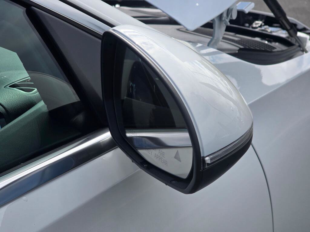 New 2026 Mercedes-Benz C 300 4MATIC Sedan image 28