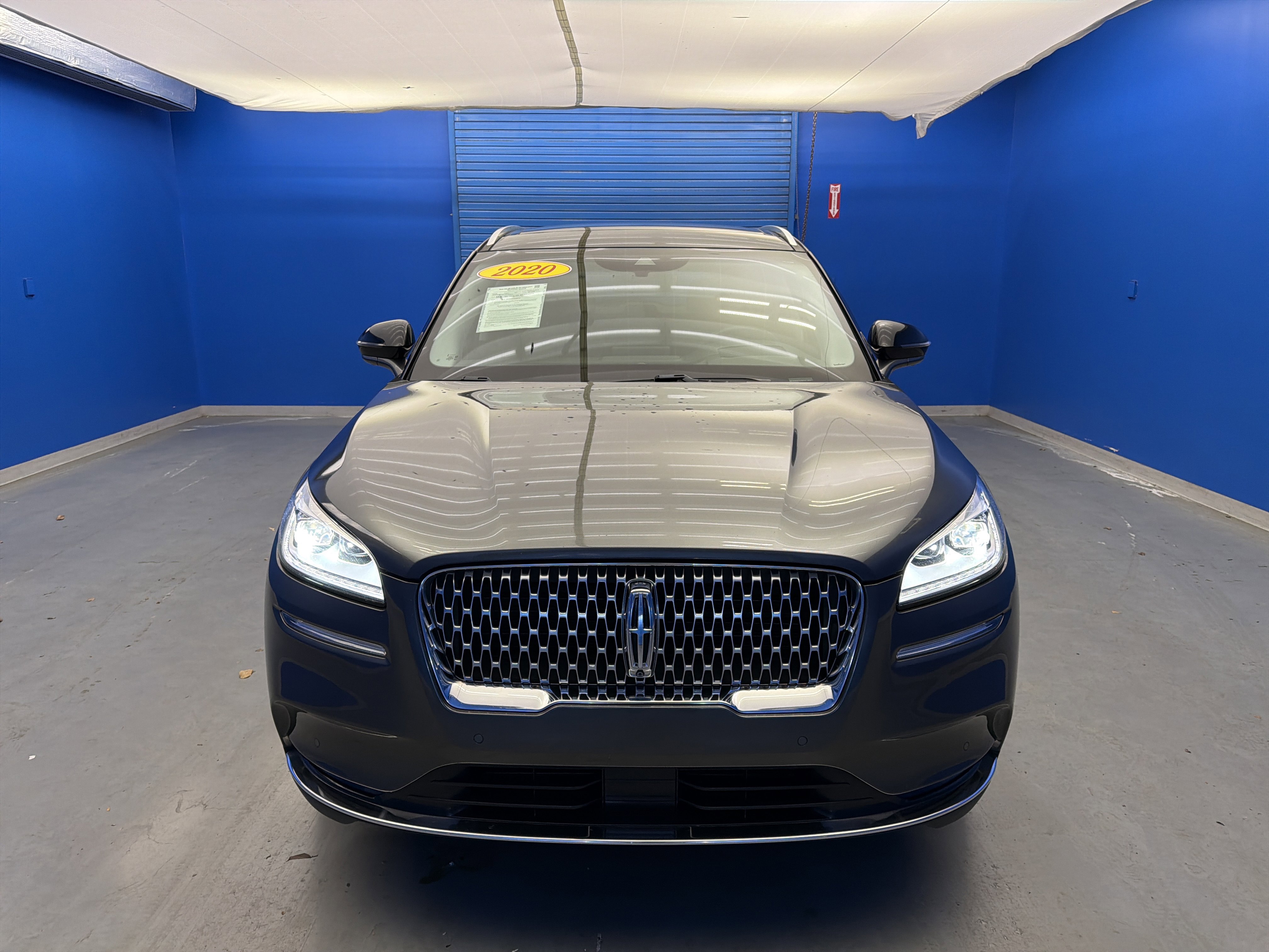 Used 2020 Lincoln Corsair Reserve w/ Equipment Group 201A image 3