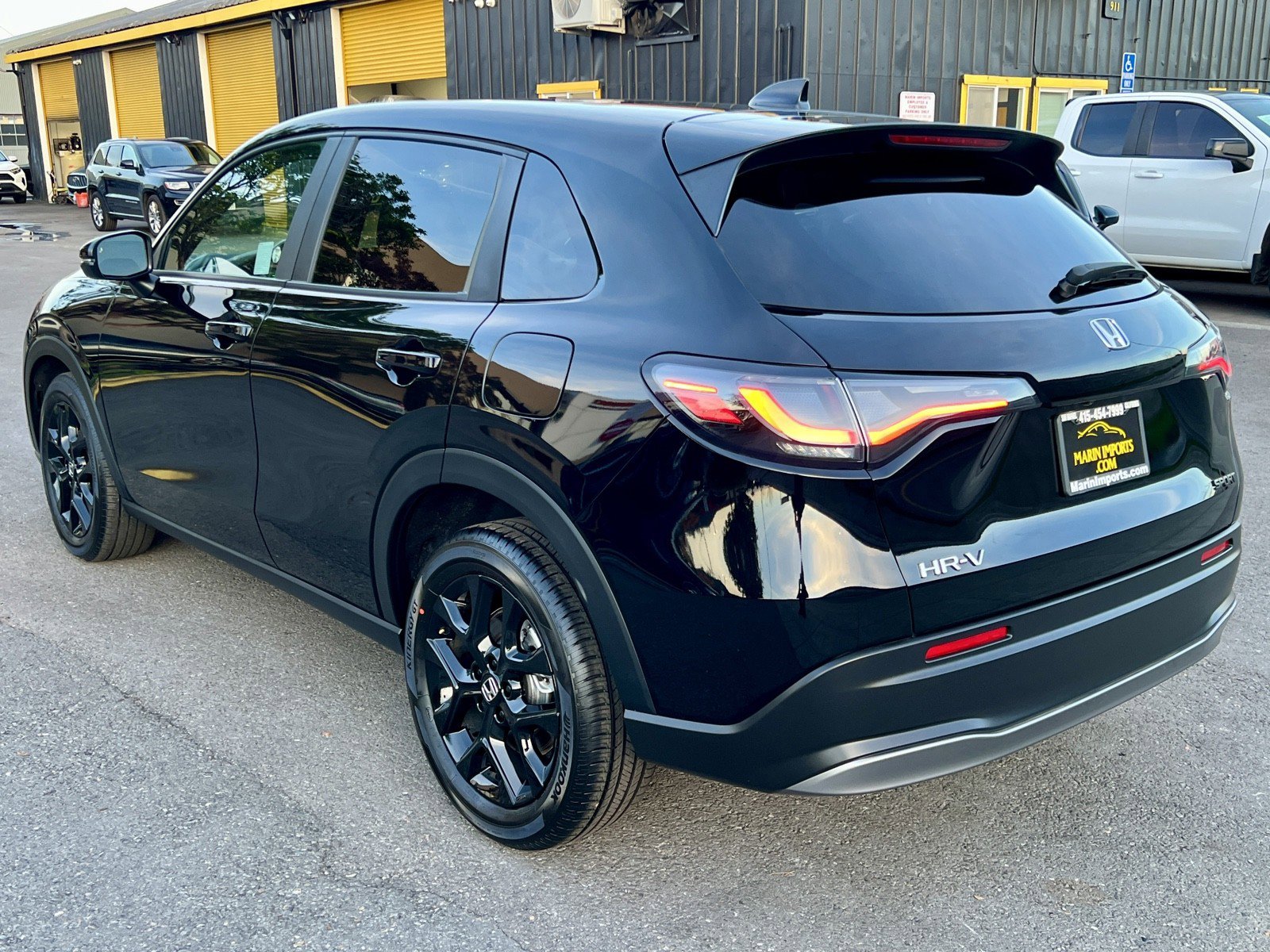 Used 2023 Honda HR-V Sport image 8
