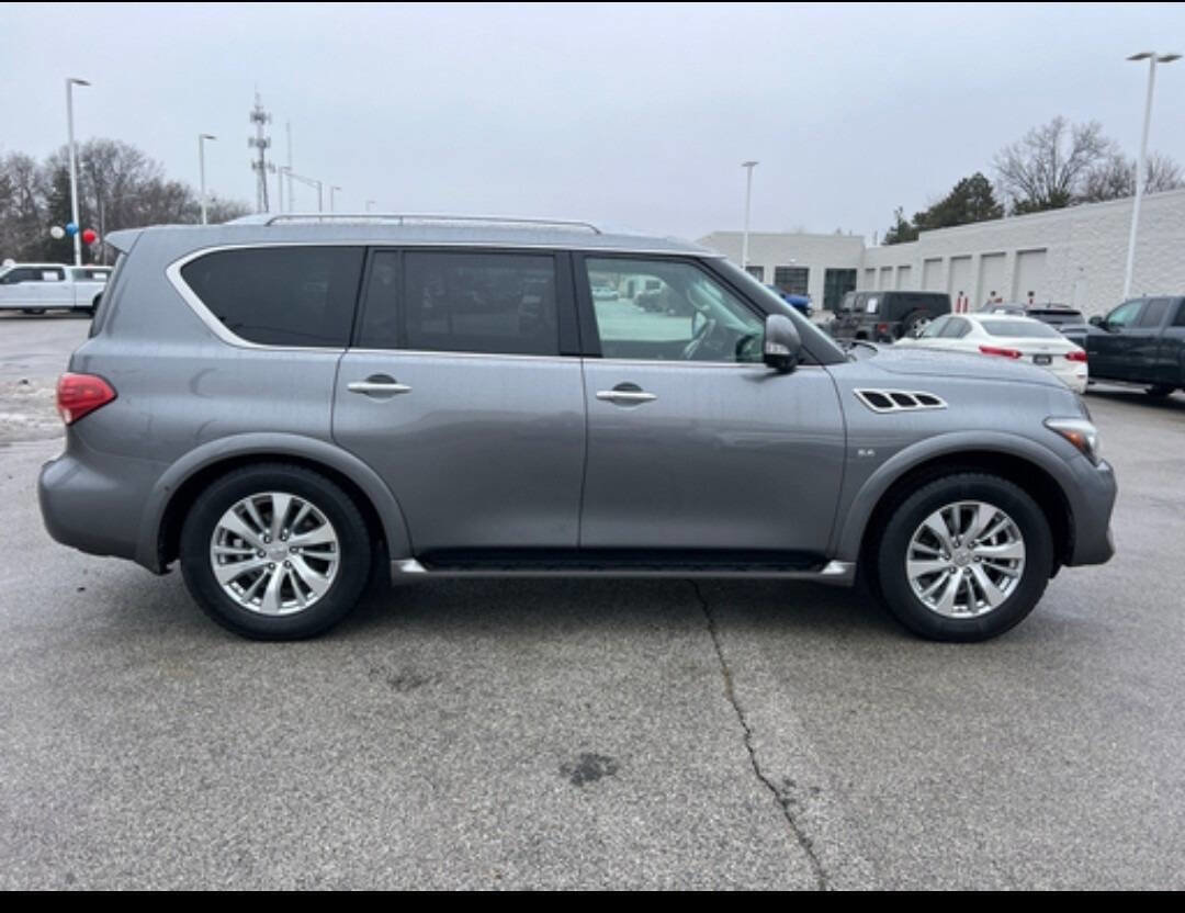 Used 2017 INFINITI QX80 Base AWD 4dr SUV image 3