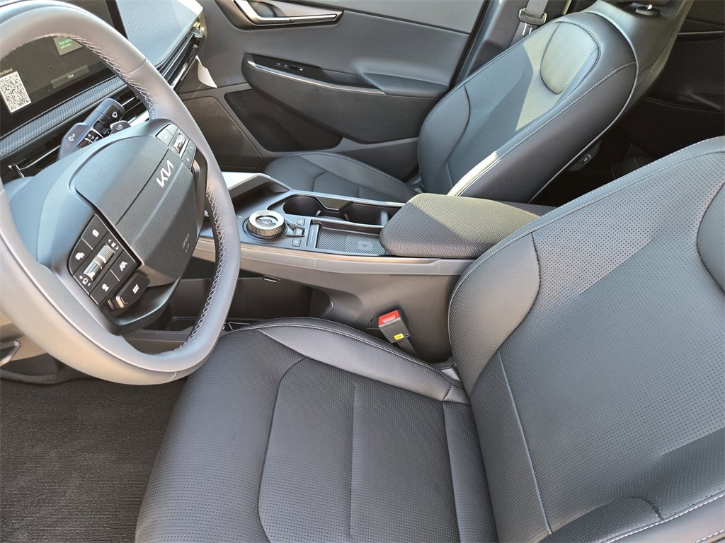 New 2025 Kia EV6 Wind image 9