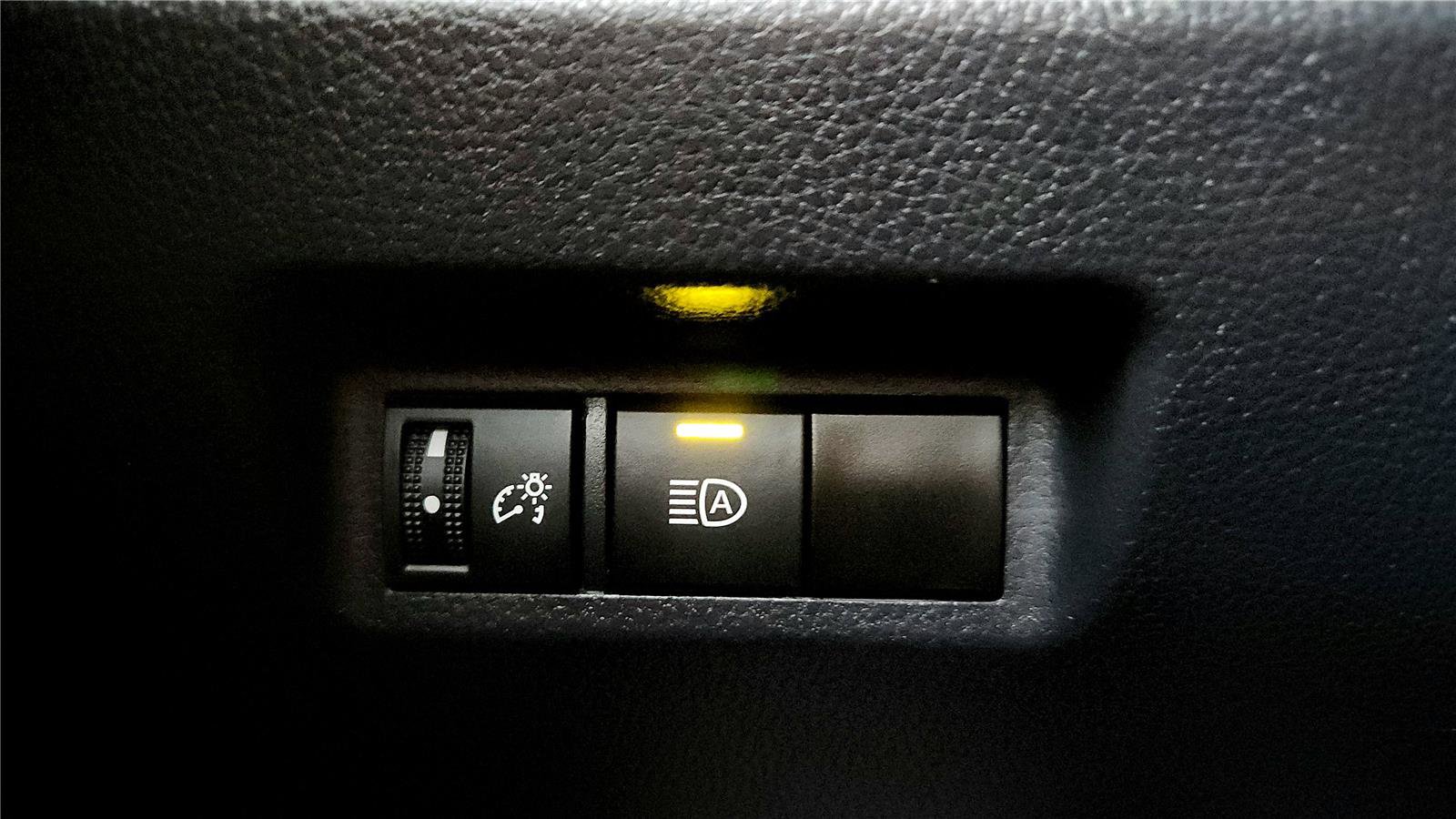 Used 2023 Toyota RAV4 LE image 32