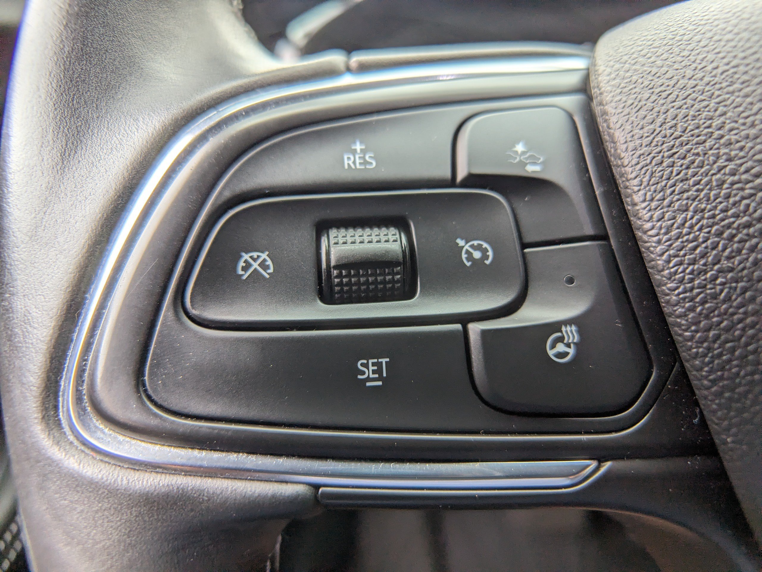 Used 2023 Buick Envision Avenir AWD/4WD image 26