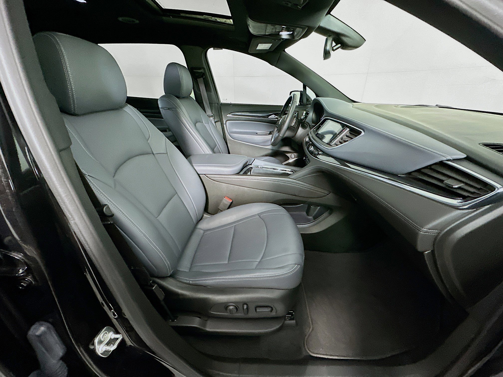 Used 2024 Buick Enclave Essence w/ Experience Buick Package image 34