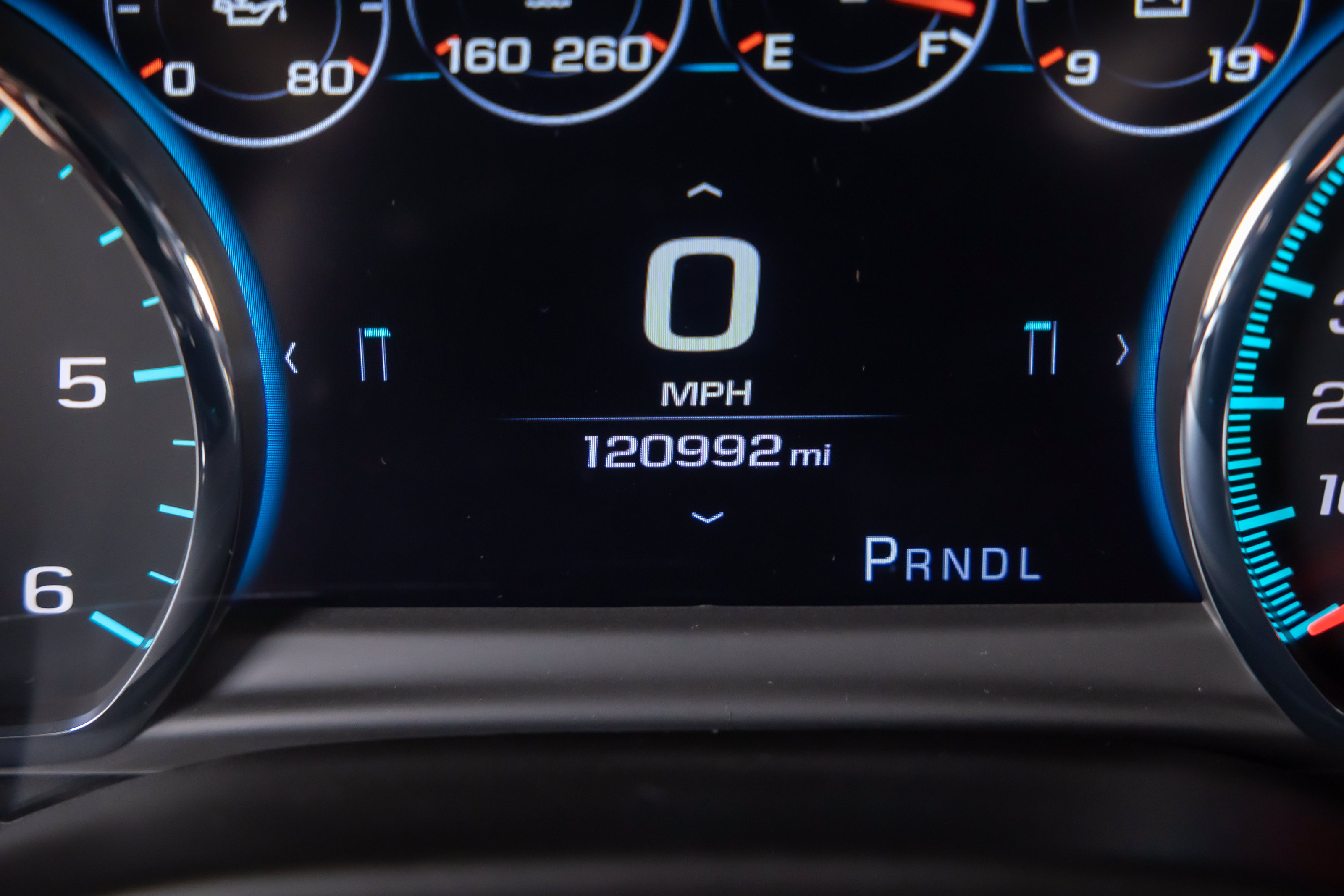 Used 2020 Chevrolet Suburban Premier w/ Premier Plus Edition RWD image 14