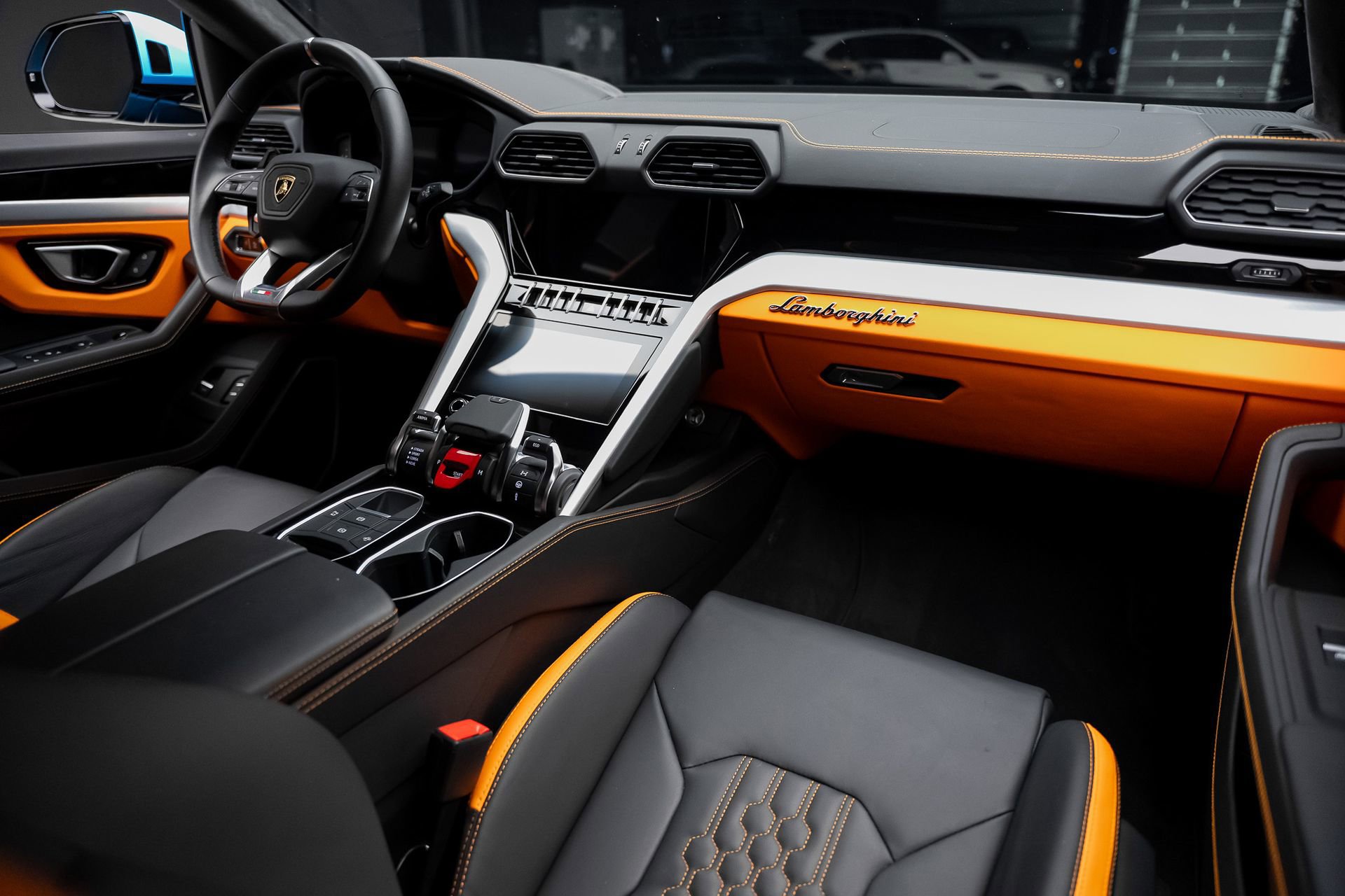 Used 2024 Lamborghini Urus S image 61