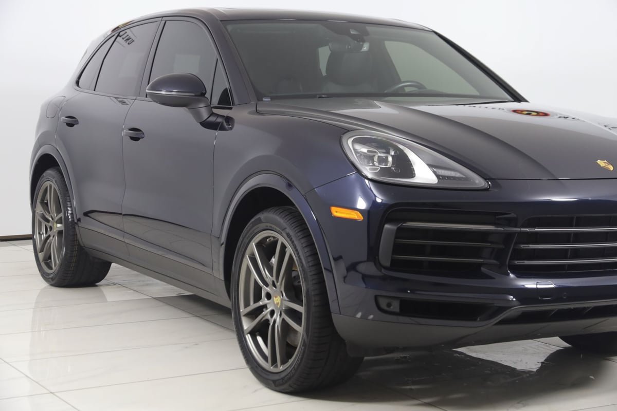 Used 2023 Porsche Cayenne Platinum Edition AWD/4WD image 45