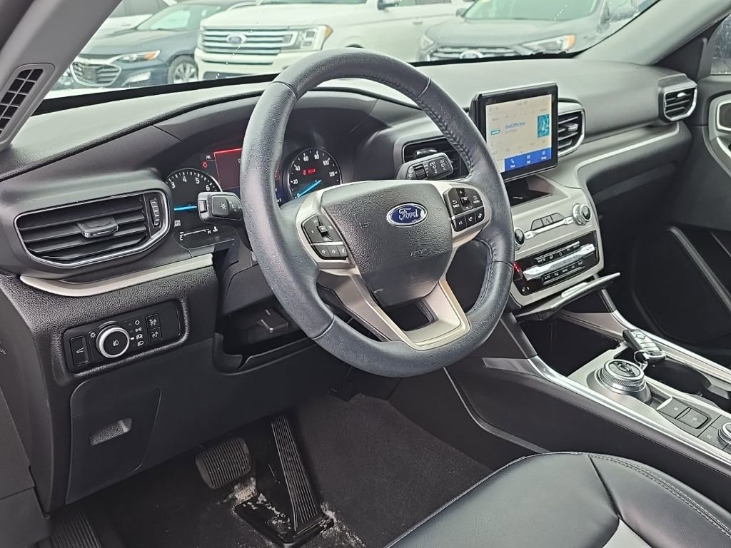 Used 2023 Ford Explorer XLT w/ Equipment Group 202A image 12