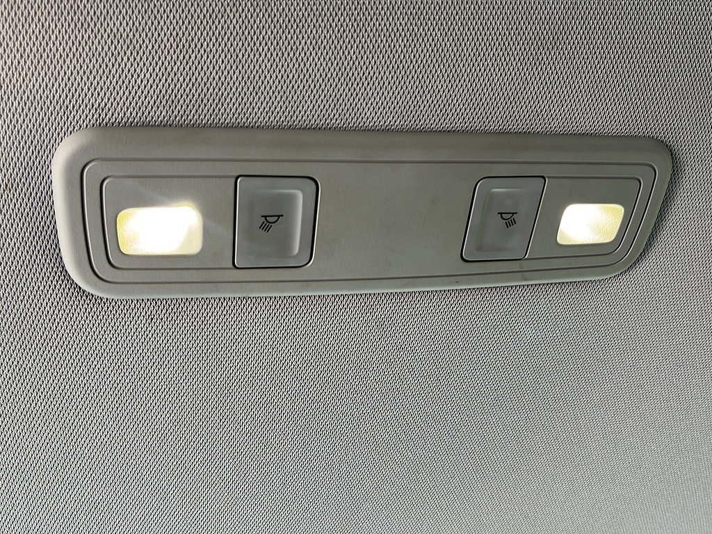 Used 2018 GMC Acadia SLT FWD image 13