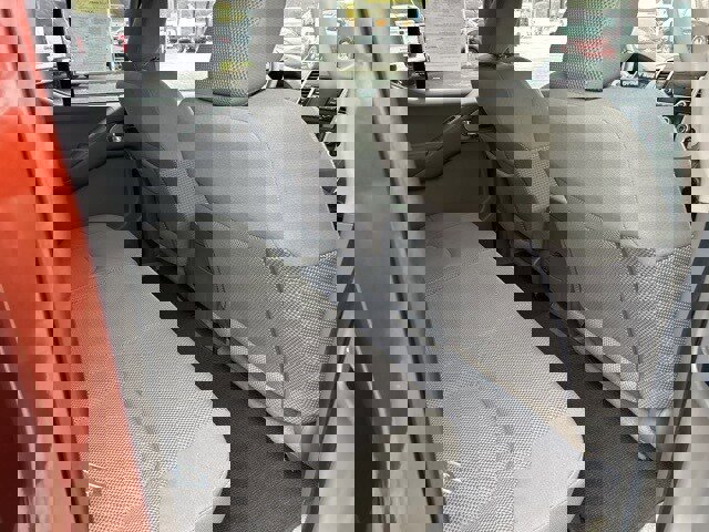 Used 2016 Nissan Frontier SV image 12