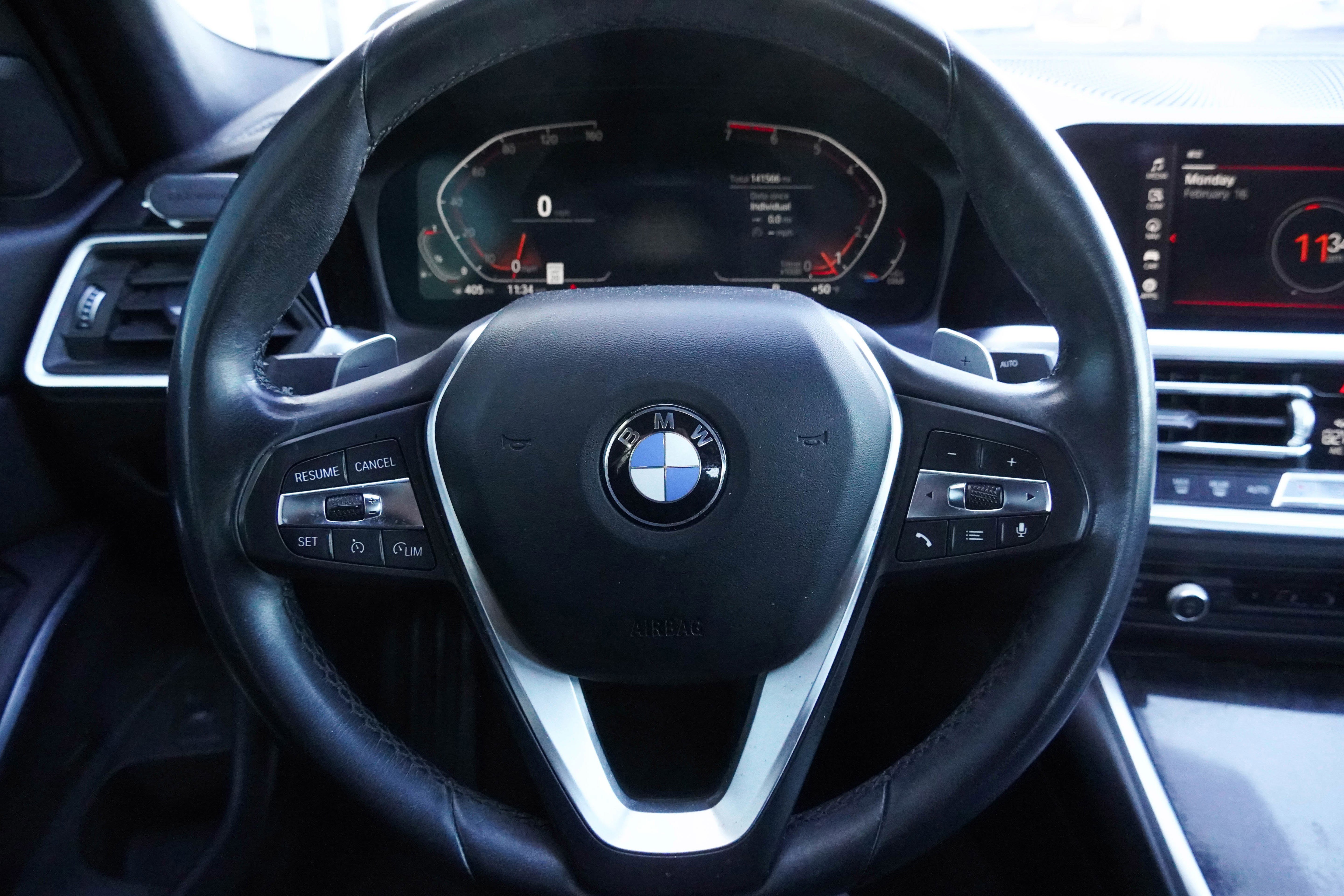 Used 2020 BMW 330i Sedan w/ Convenience Package image 17