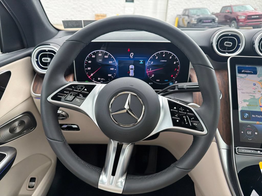 Used 2026 Mercedes-Benz GLC 300 4MATIC image 19
