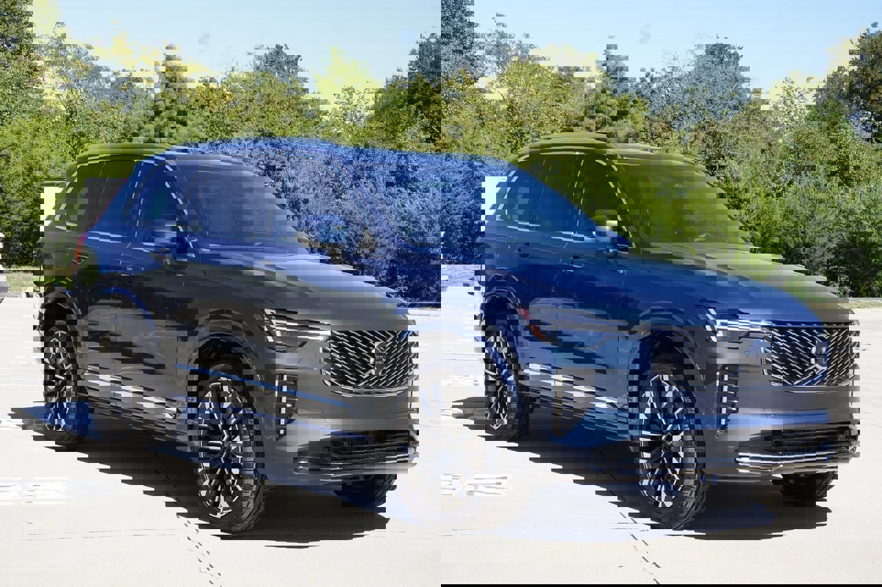 New 2026 Volvo XC90 B6 Plus w/ Protection Package Premier image 4