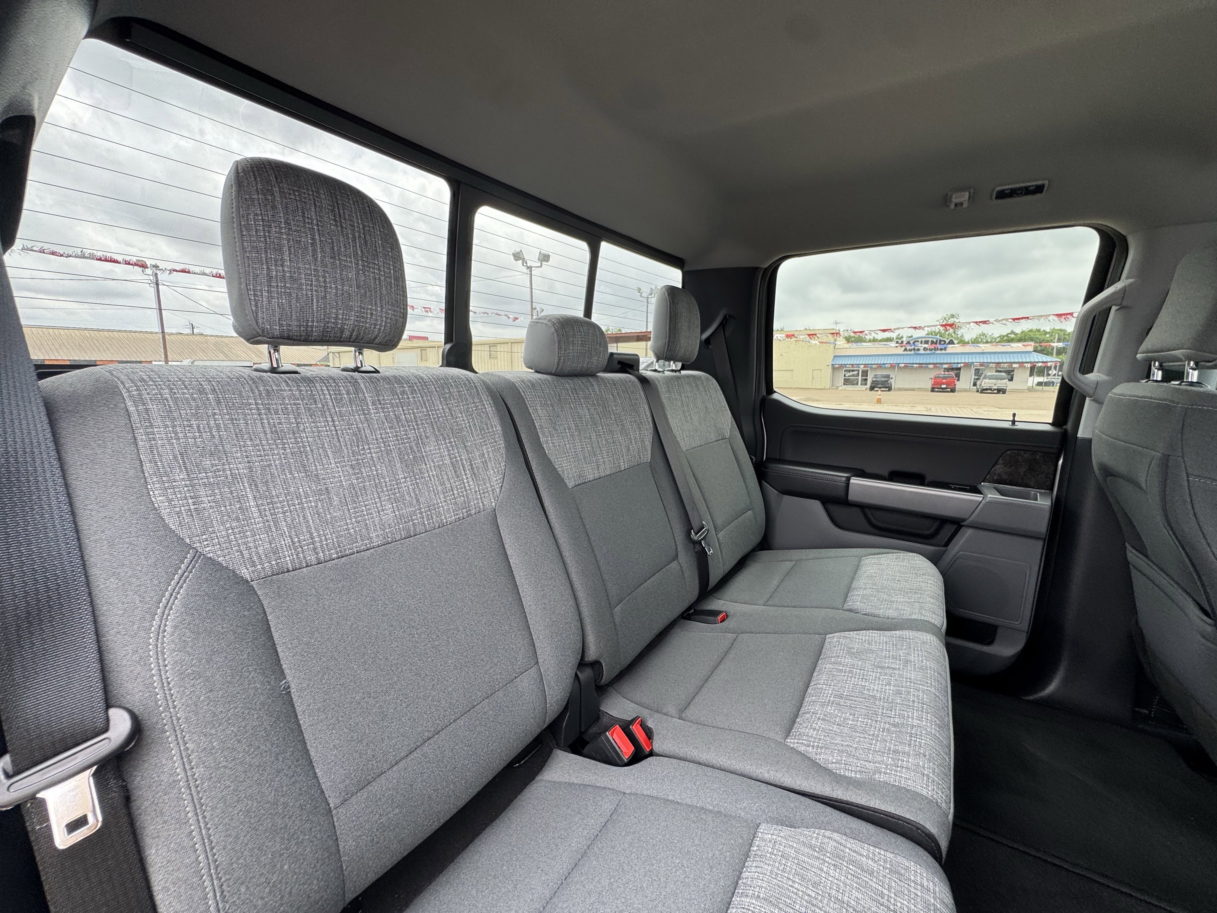 Used 2022 Ford F150 XLT w/ Equipment Group 302A High AWD/4WD image 30