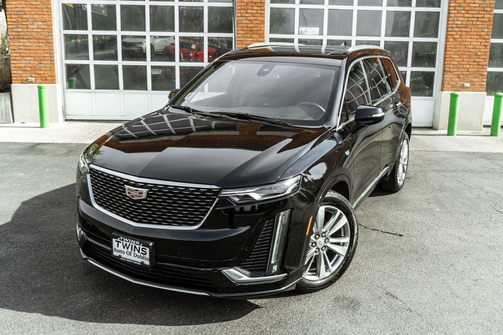 Used 2024 Cadillac XT6 Premium Luxury image 2