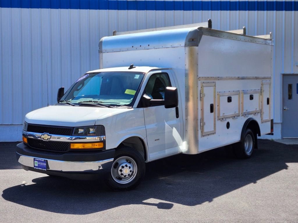 Used 2022 Chevrolet Express 3500 w/ Power Convenience Package RWD video 1