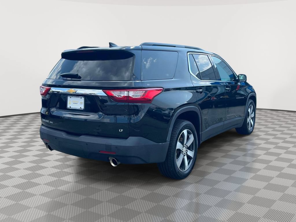 Used 2019 Chevrolet Traverse LT w/ LT Premium Package AWD/4WD image 5