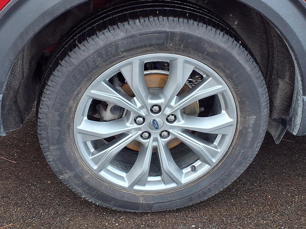 Used 2021 Ford Explorer XLT w/ Equipment Group 202A image 30