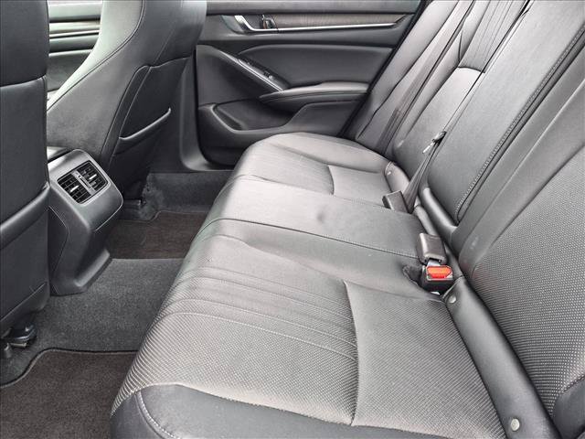 Used 2020 Honda Accord Touring image 18
