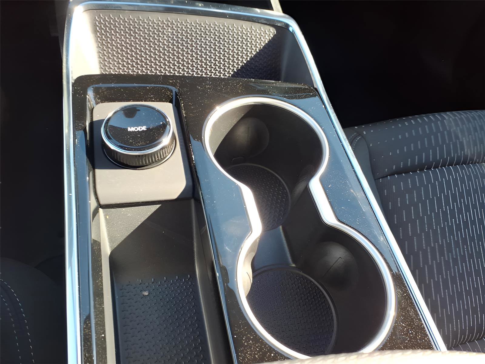 New 2026 Chevrolet Equinox LT w/ LPO, Floor Liner Package image 19