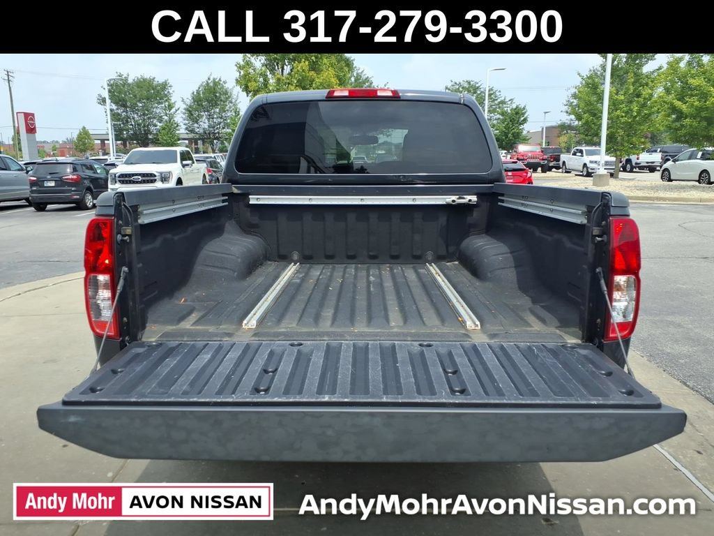 Used 2013 Nissan Frontier SL w/ Moonroof Pkg AWD/4WD image 9