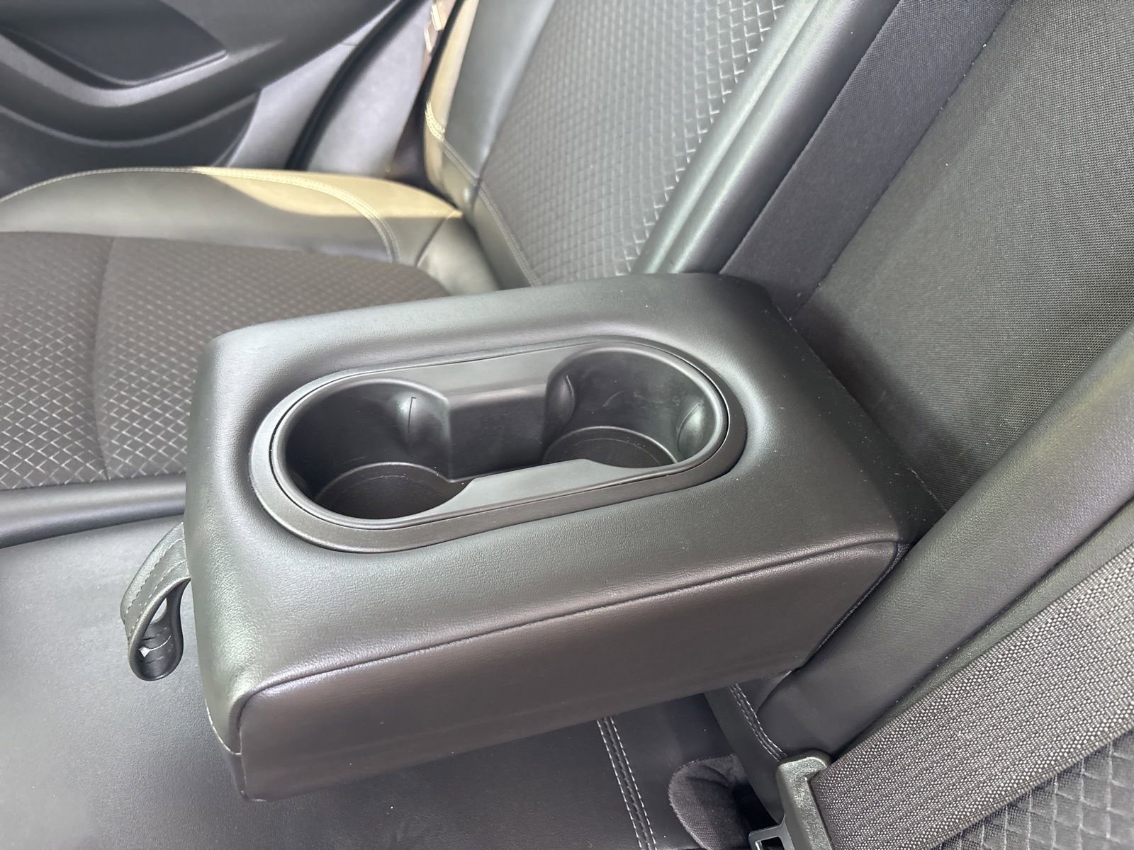 Used 2022 Buick Encore Preferred w/ Safety Package AWD/4WD image 35