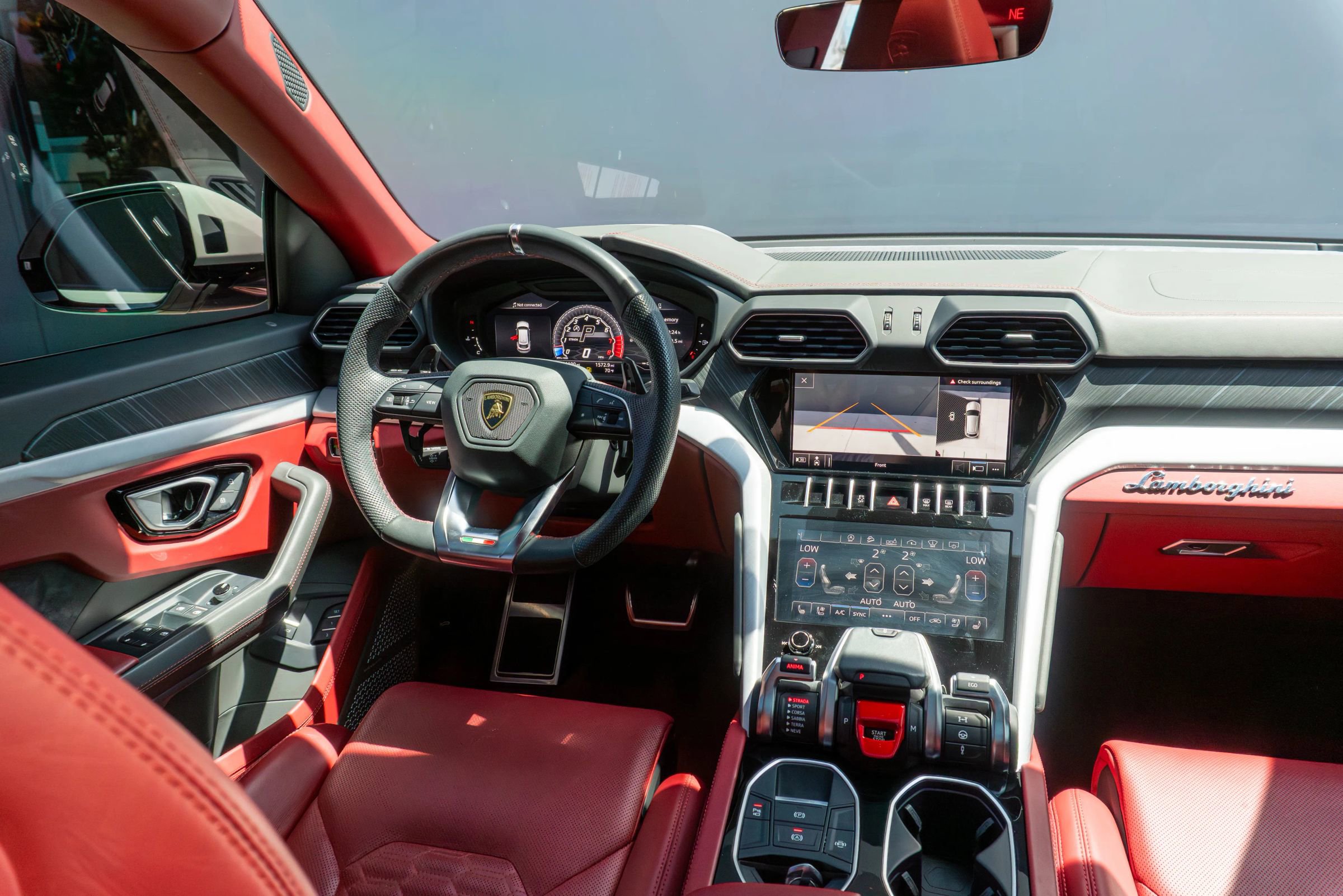 Used 2020 Lamborghini Urus AWD/4WD image 66