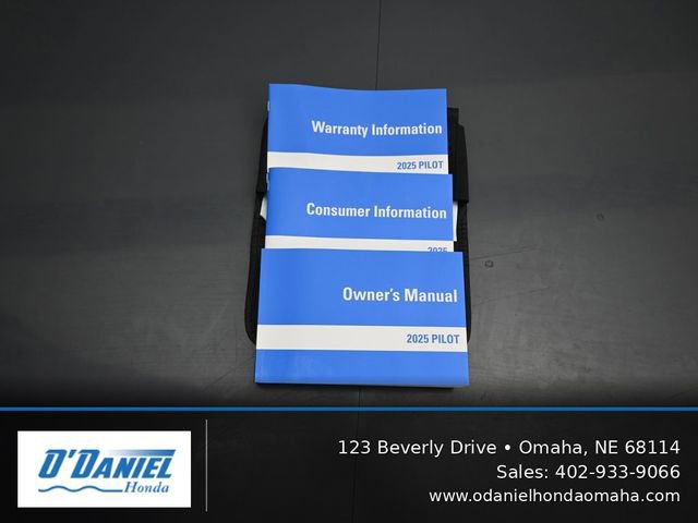 Used 2025 Honda Pilot Black Edition image 47