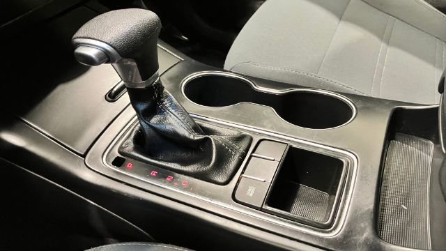 Used 2019 Kia Sorento LX image 18