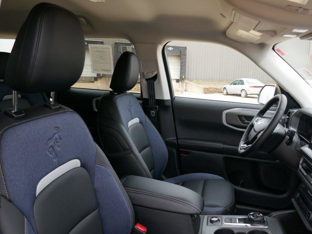 New 2025 Ford Bronco Sport Outer Banks image 10