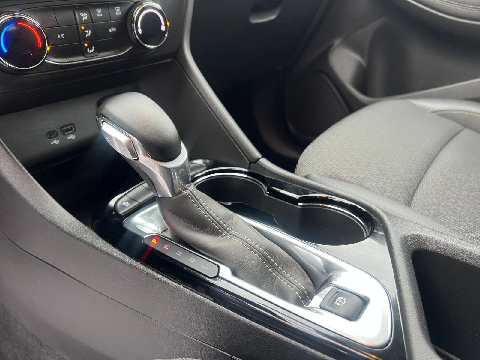 Used 2025 Buick Encore GX Preferred image 41