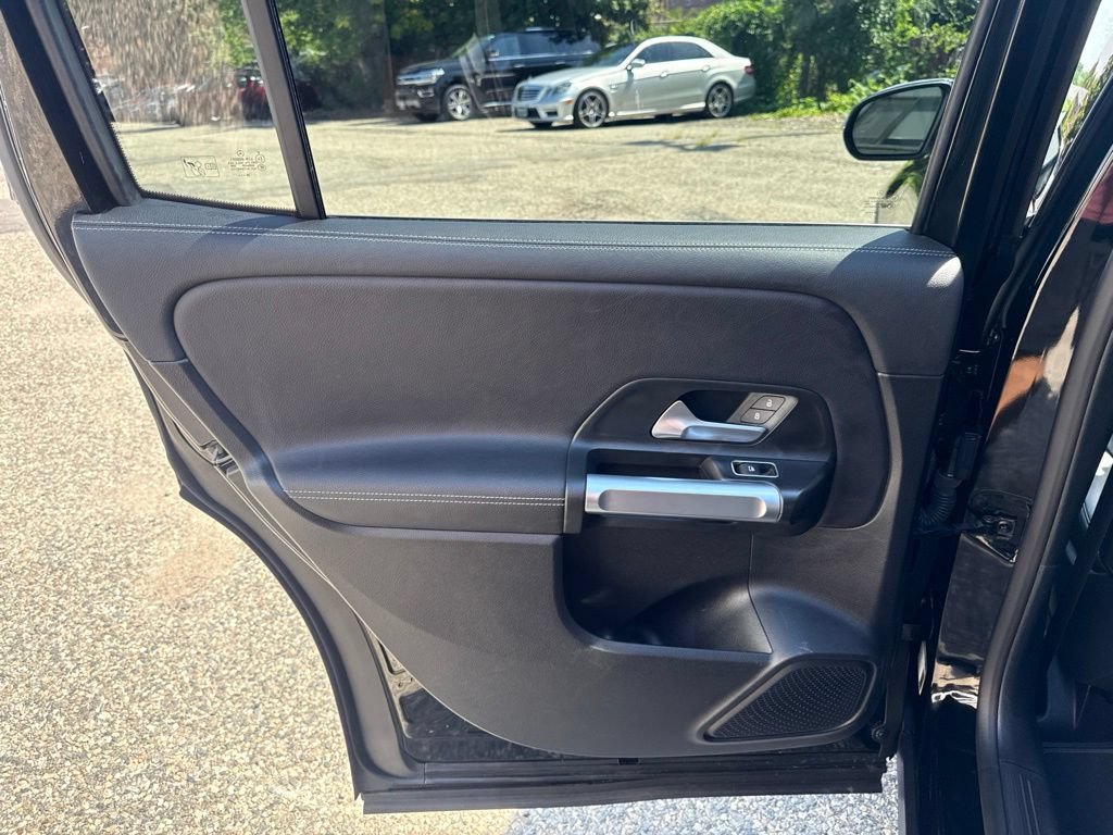 Used 2021 Mercedes-Benz GLB 250 4MATIC image 18
