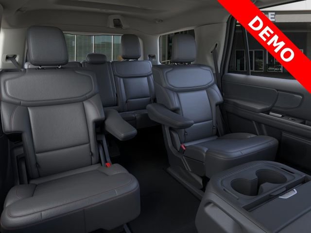 New 2025 Ford Expedition Active image 11