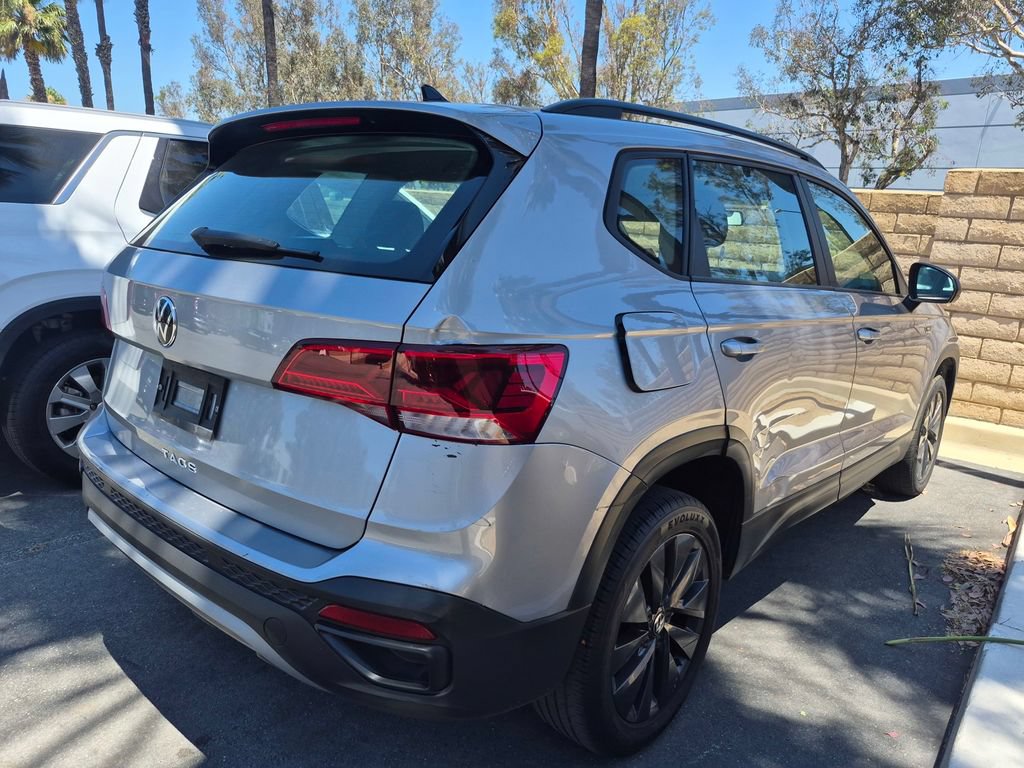 Used 2022 Volkswagen Taos S FWD image 5
