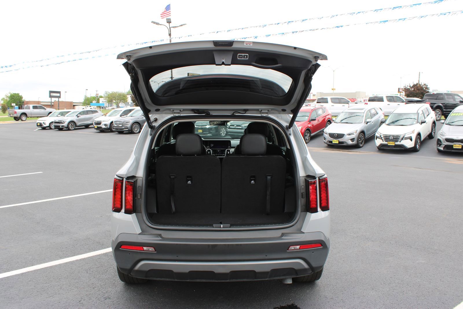 Used 2023 Kia Sorento X-Line EX image 8