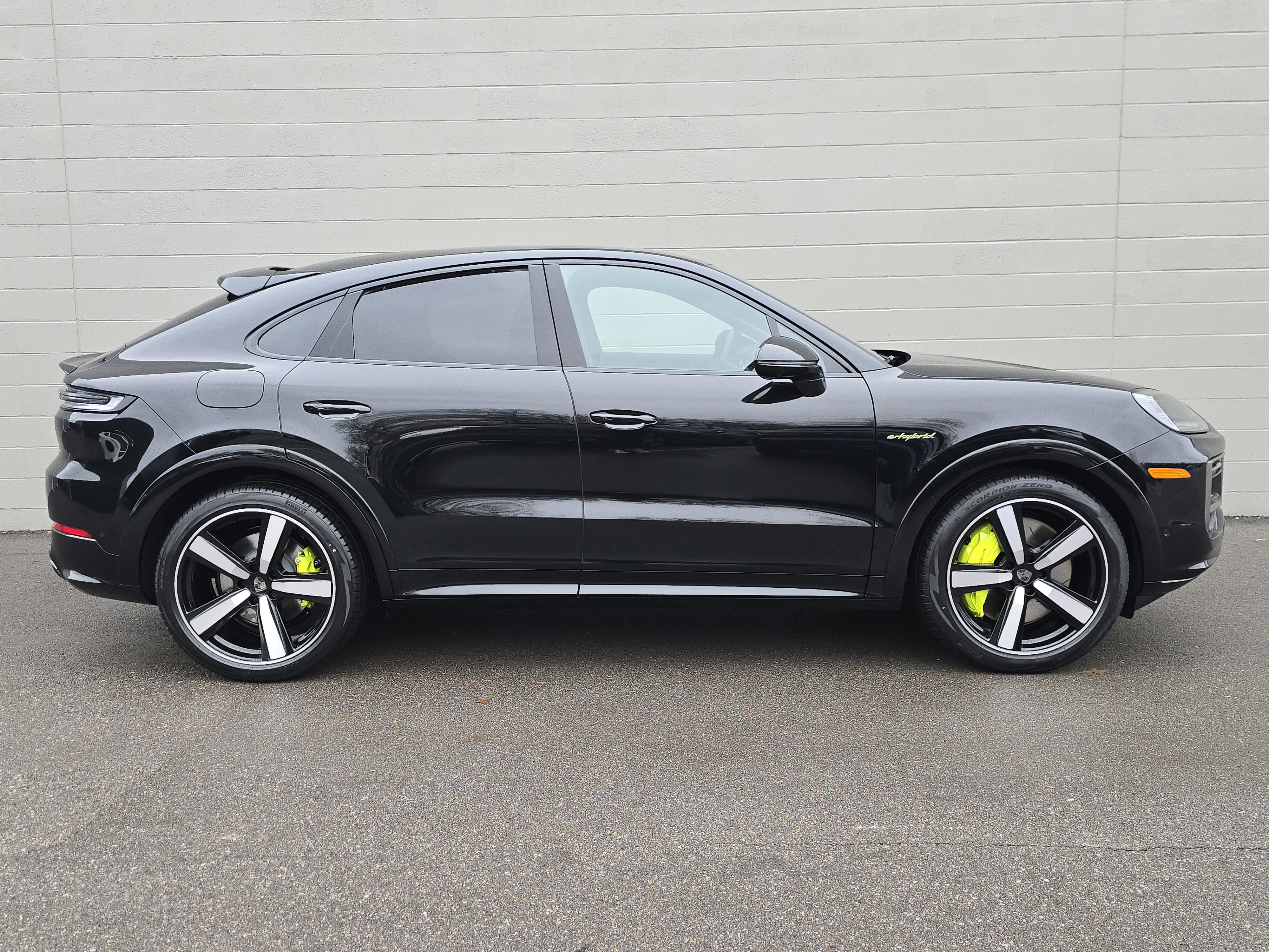 New 2026 Porsche Cayenne Turbo image 10