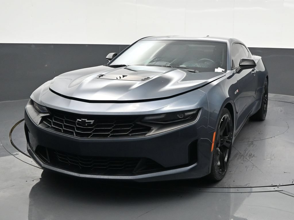 Used 2023 Chevrolet Camaro LT RWD image 9