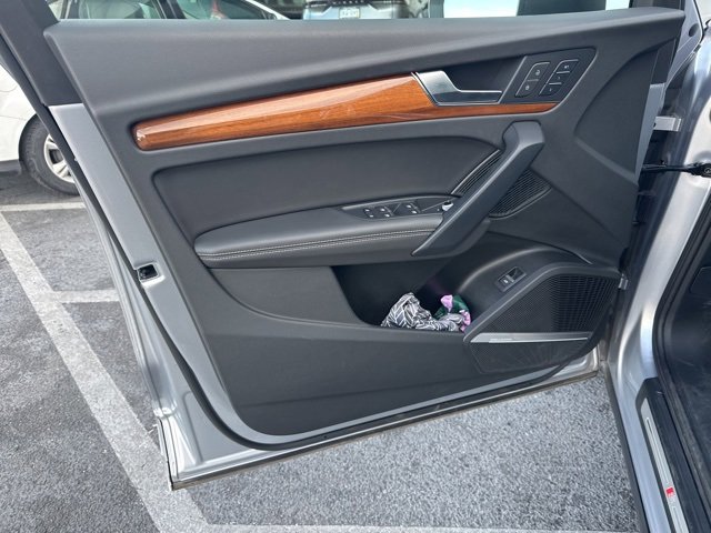 Certified 2023 Audi Q5 2.0T Premium Plus w/ Premium Plus Package image 7