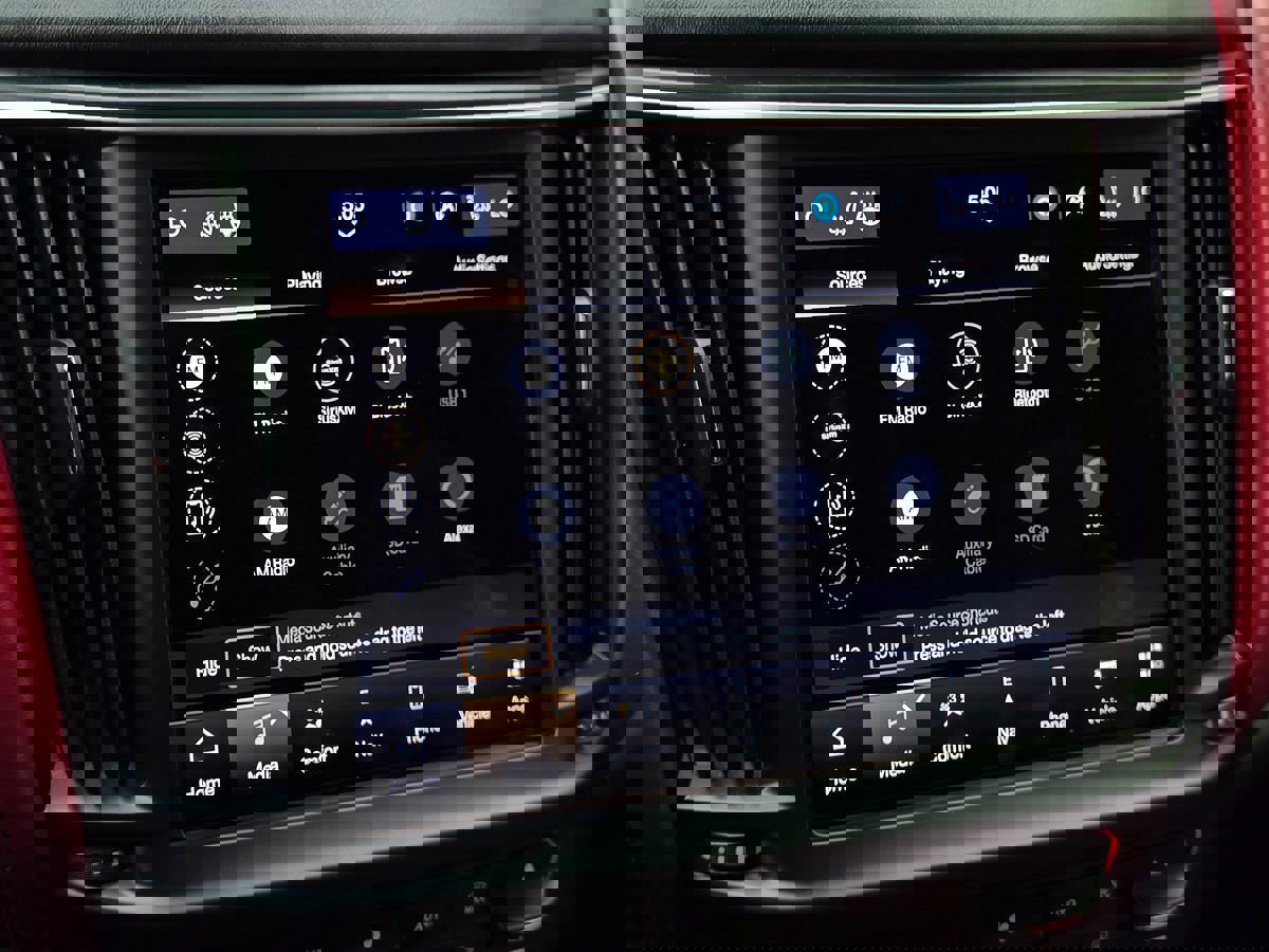 Used 2023 Maserati Levante Modena image 35