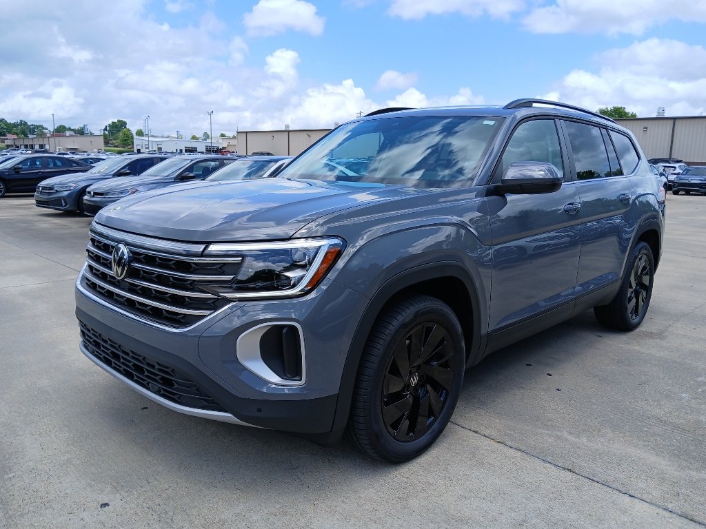 New 2026 Volkswagen Atlas SE FWD image 3