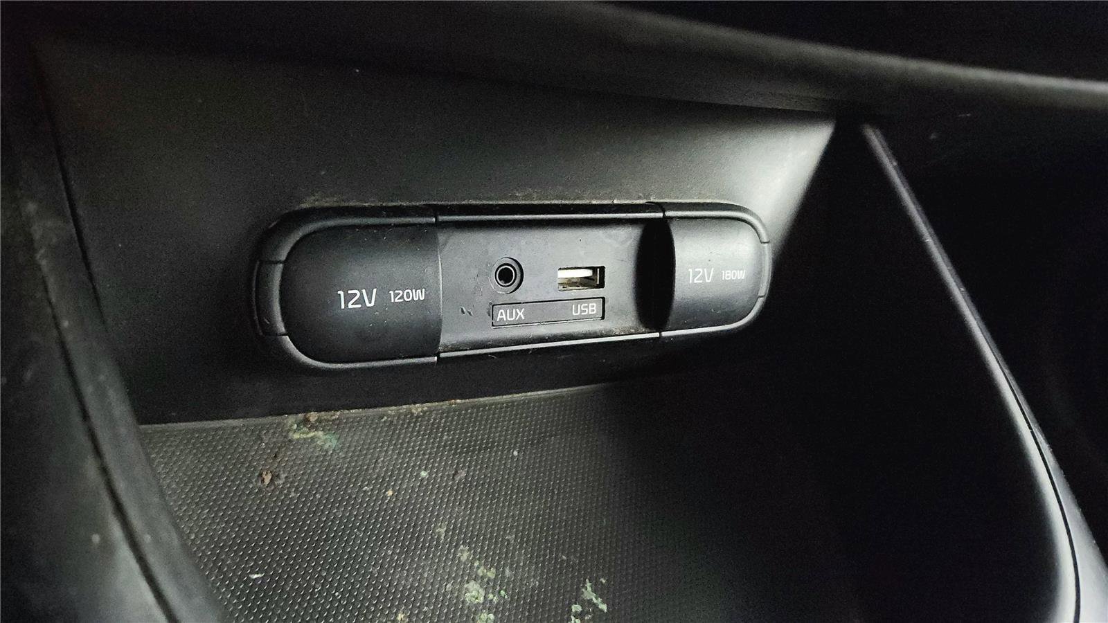 Used 2015 Kia Soul image 34