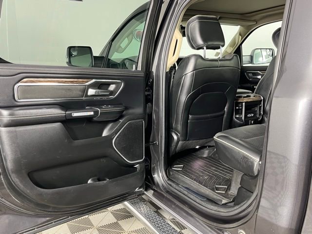 Used 2019 RAM 1500 Laramie image 27