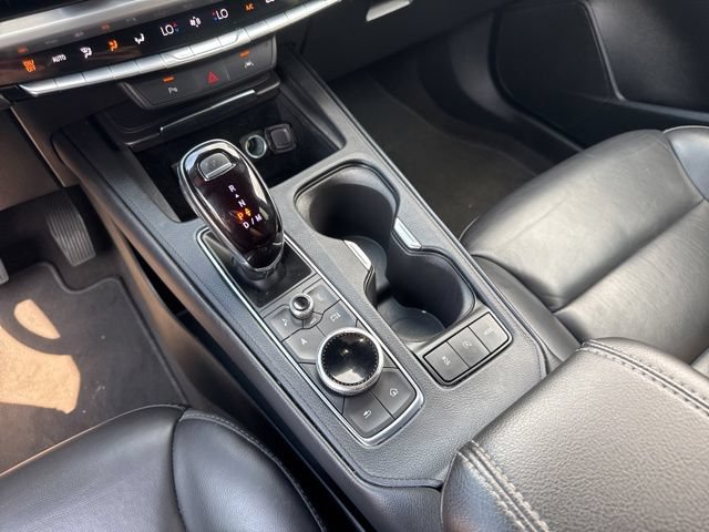 Used 2025 Cadillac XT4 Premium Luxury AWD/4WD image 24