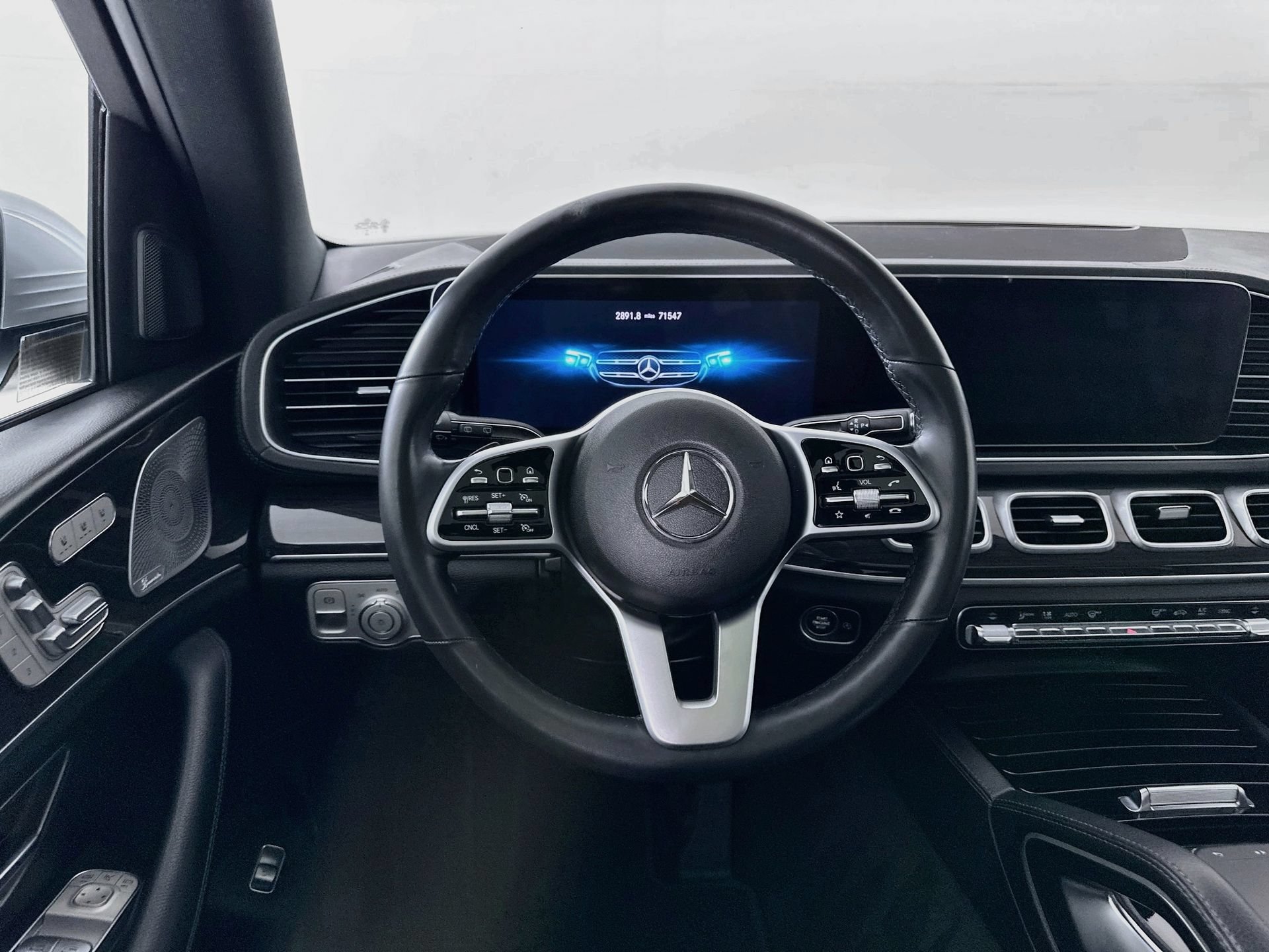 Used 2020 Mercedes-Benz GLS 450 4MATIC image 25
