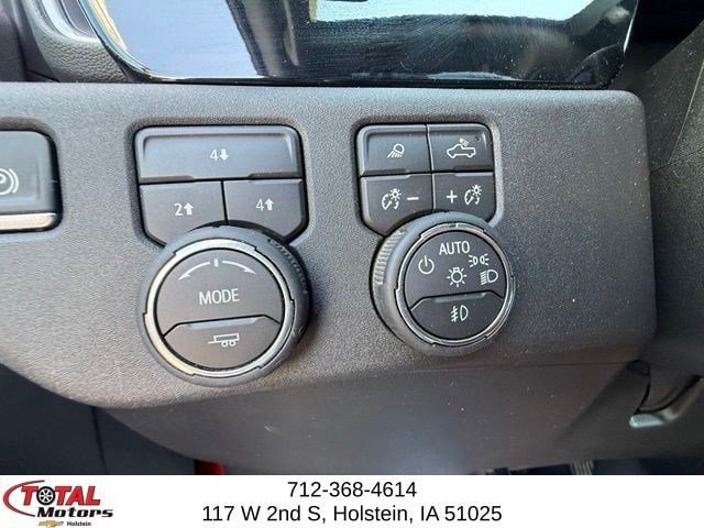 Used 2025 Chevrolet Silverado 2500 LT w/ Texas Edition AWD/4WD image 16