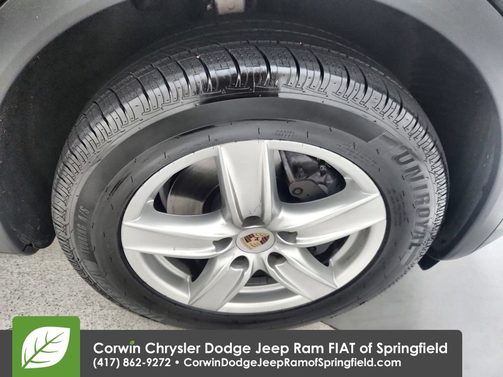 Used 2014 Porsche Cayenne Diesel AWD/4WD image 35