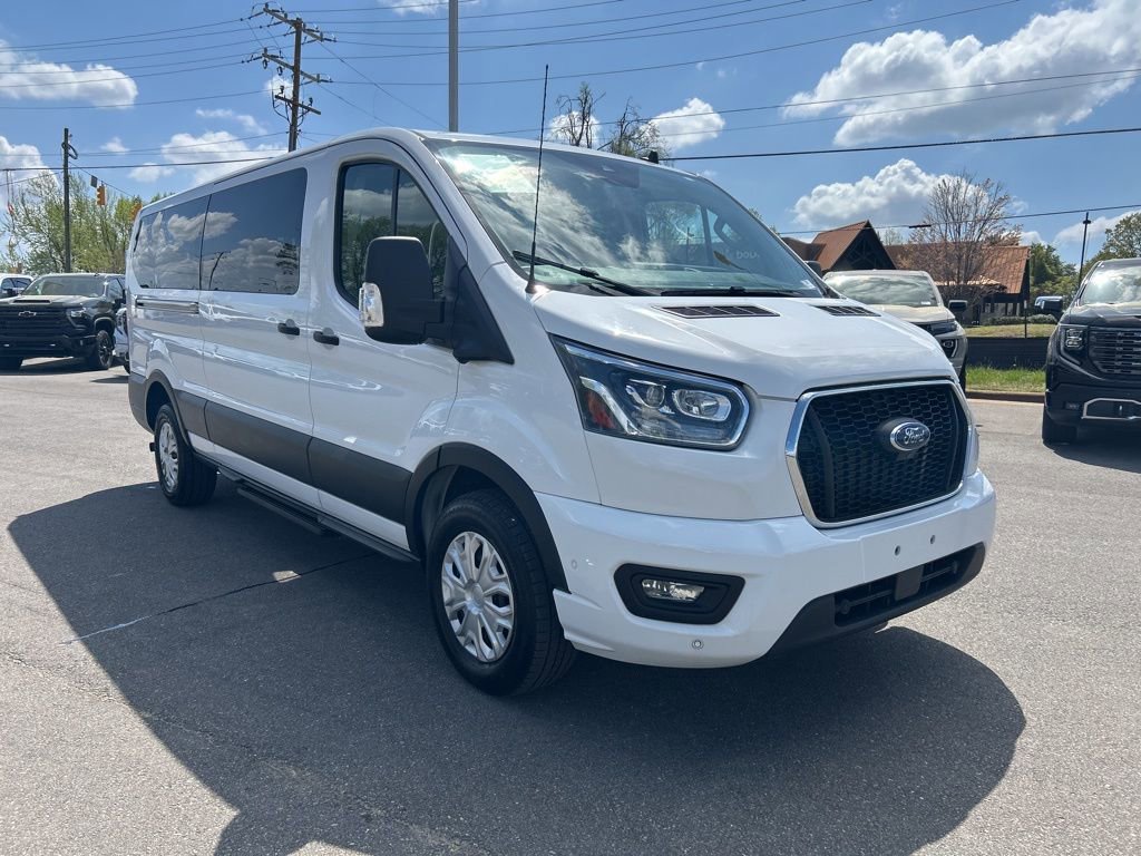 Used 2023 Ford Transit 350 XLT RWD image 7